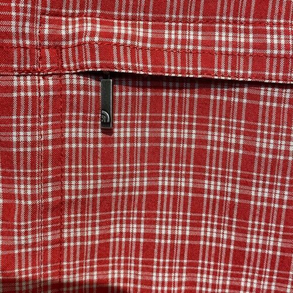 The North Face Men's Red Plaid Collared Short Sleeve Button Up Shirts Size Large - Picture 7 of 8